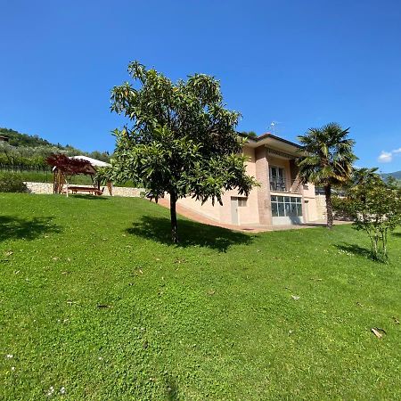 ריבה דל גארדה Villa Desy מראה חיצוני תמונה